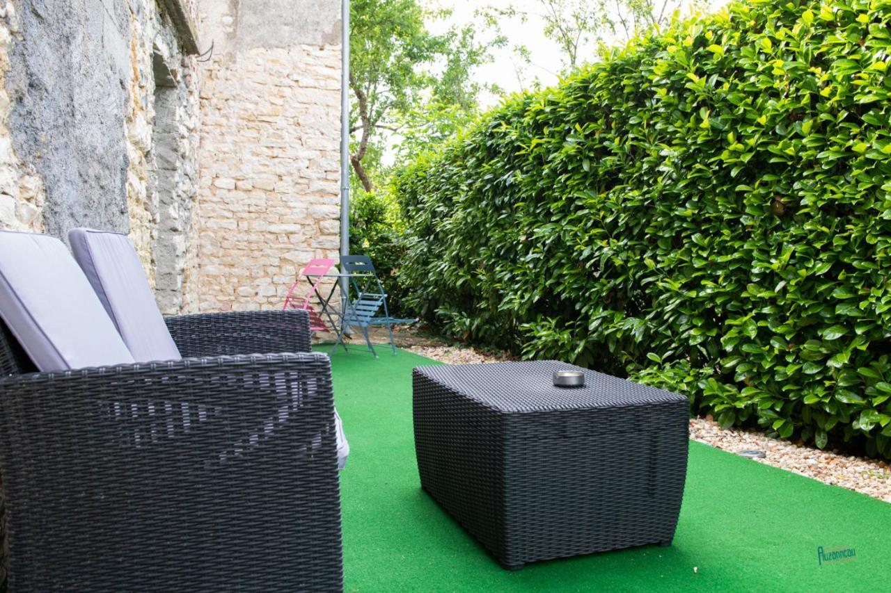 Naturel : Studio Calme Et Agreable Les Bordes Exterior foto
